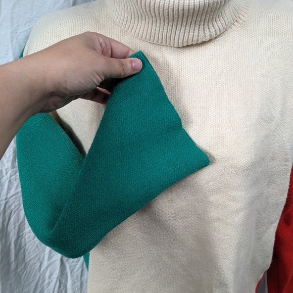 Miracle Tri-Tone Turtleneck Slit Back Sweater Sz M/L - Picture 4 of 9